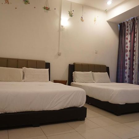 S & S Guest House Kuantan Buitenkant foto