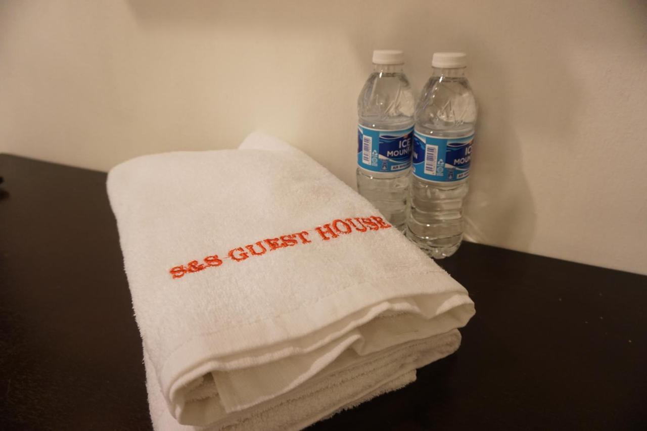 S & S Guest House Kuantan Buitenkant foto