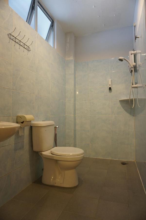 S & S Guest House Kuantan Buitenkant foto